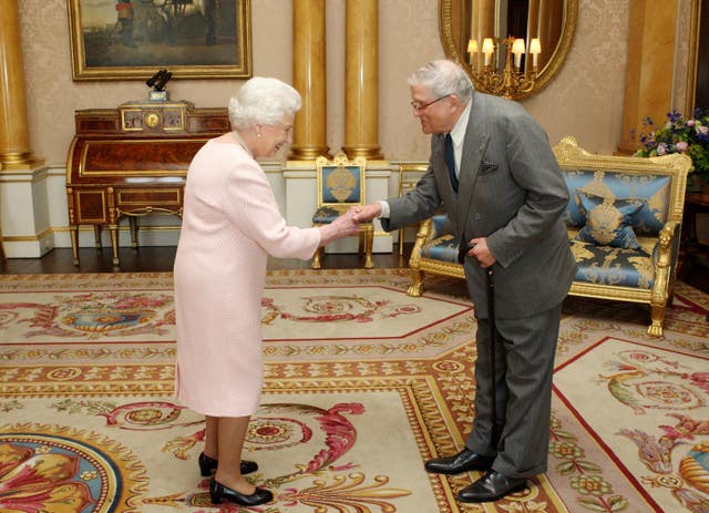 Hockney receives Order of Merit