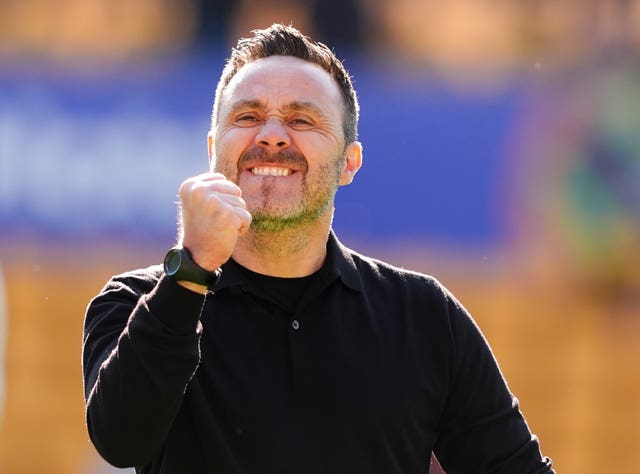 Roberto De Zerbi celebrates Tottenham's win