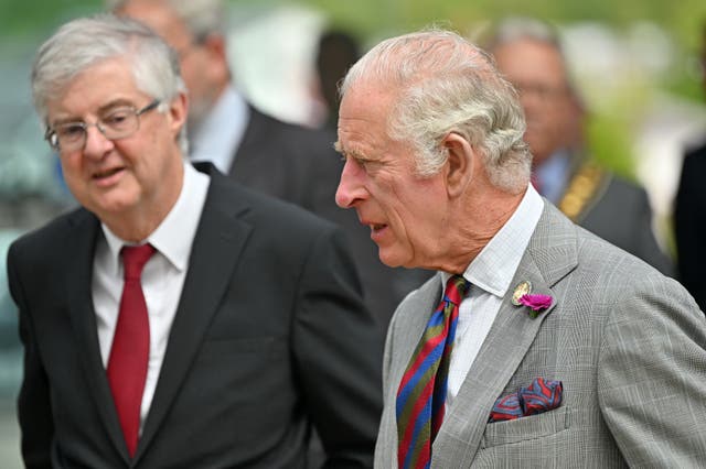 Royal visits for Wales Week