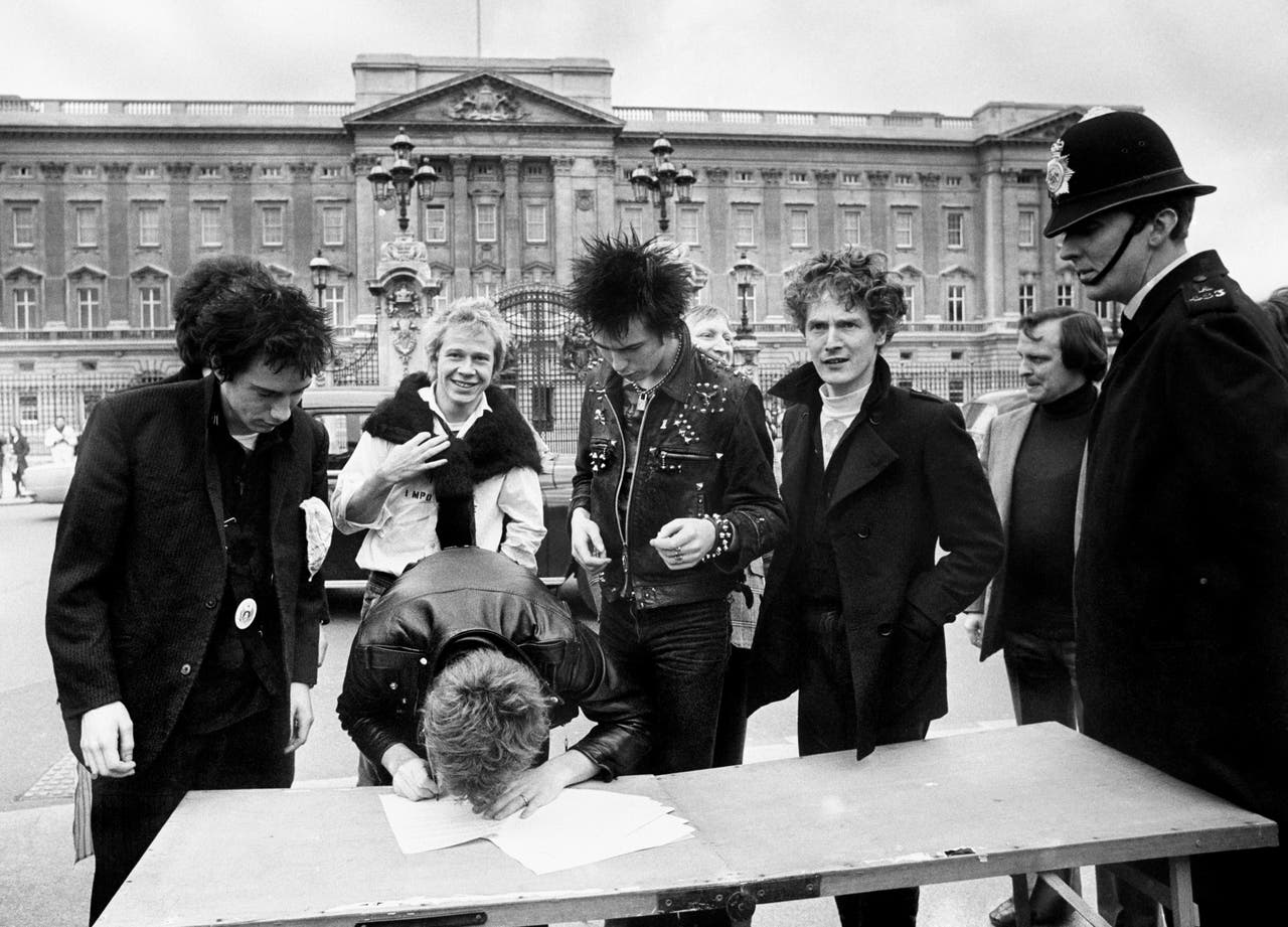Johnny Rotten ‘total Dick Sex Pistols Former Guitarist Tells High 0533