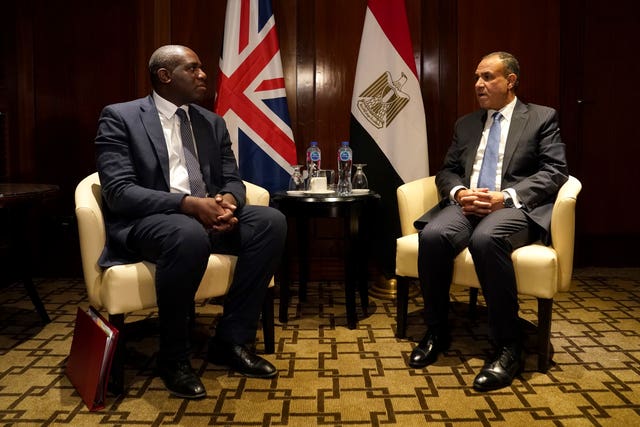 Foreign Secretary David Lammy sitting with Egyptian foreign minister Badr Abdelatty