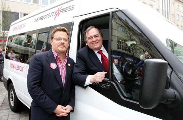 Prescott launches Battle Bus