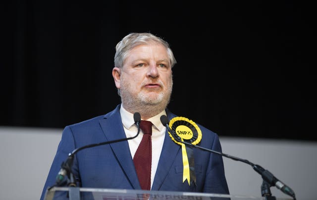 Angus Robertson