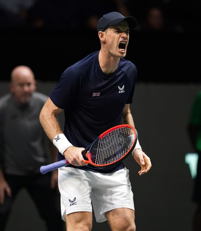 Andy Murray roars after winning a point