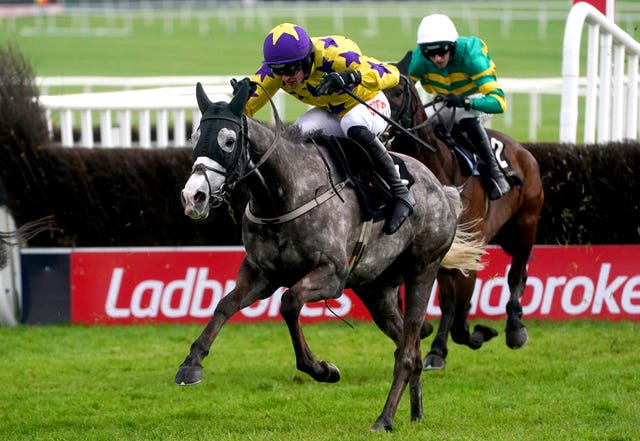 Il Etait Temps in action at Punchestown