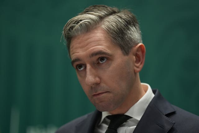 Headshot of Simon Harris