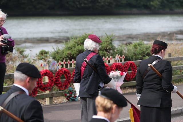 Veterans attend the service 