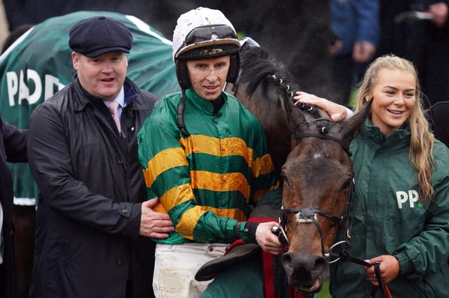 Gordon Elliott (left) with Sire Du Berlais