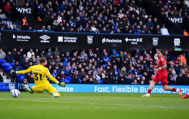 Nottingham Forest’s Jota Silva scores his side’s fourth