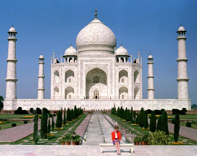 Princess of Wales in India sitting in front of the Taj Mahal