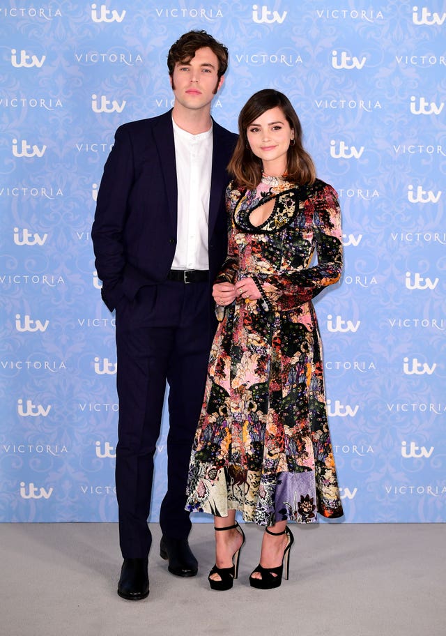 Victoria Season 2 Premiere – London