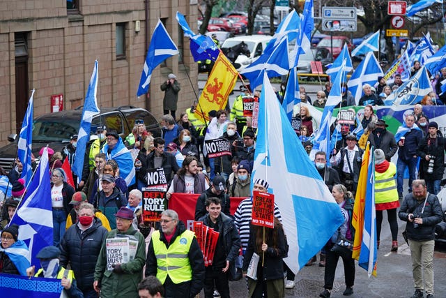 Pro-independence protestors march through Glasgow
