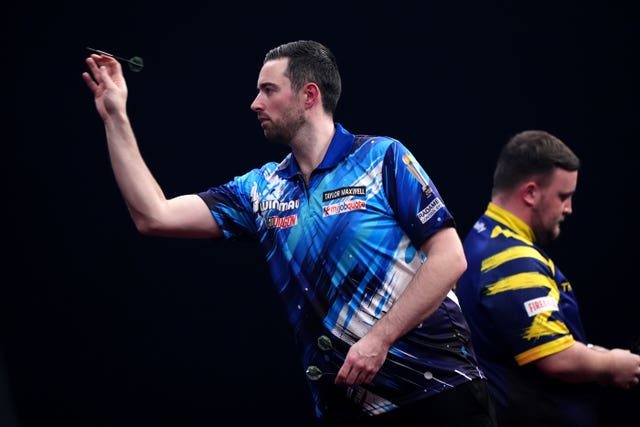 Luke Humphries on stage