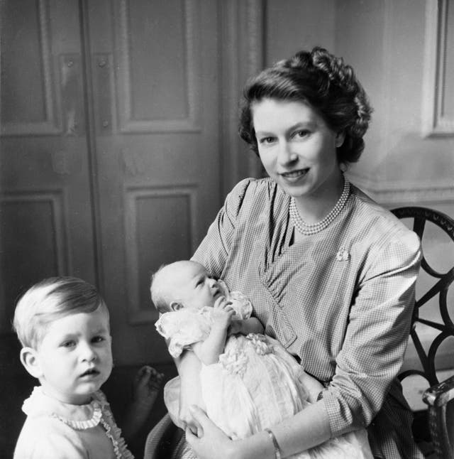 Princess Elizabeth with her children