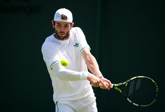 Jacob Fearnley hits a backhand