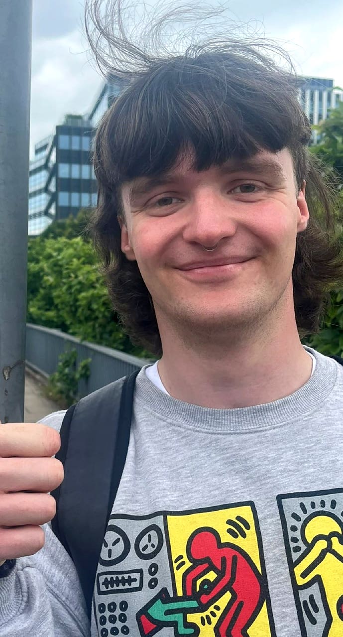 Police worker who shared dead body image on WhatsApp jailed for two