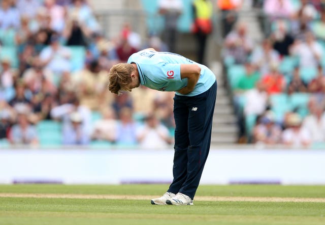 David Willey takes a bow at the Kia Oval.