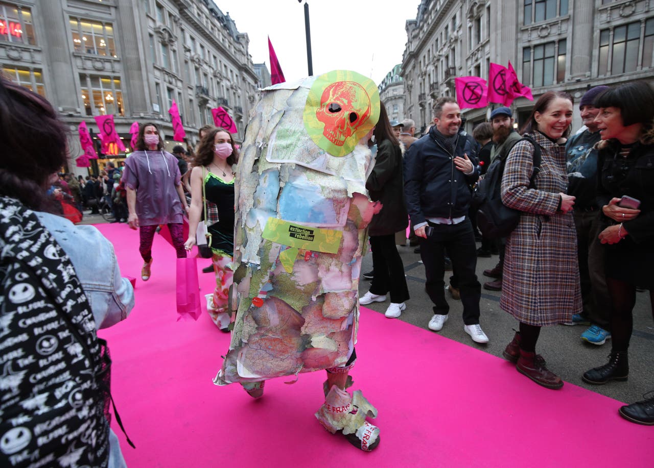 Catwalk protest highlights impact of ‘fast fashion’ on environment ...