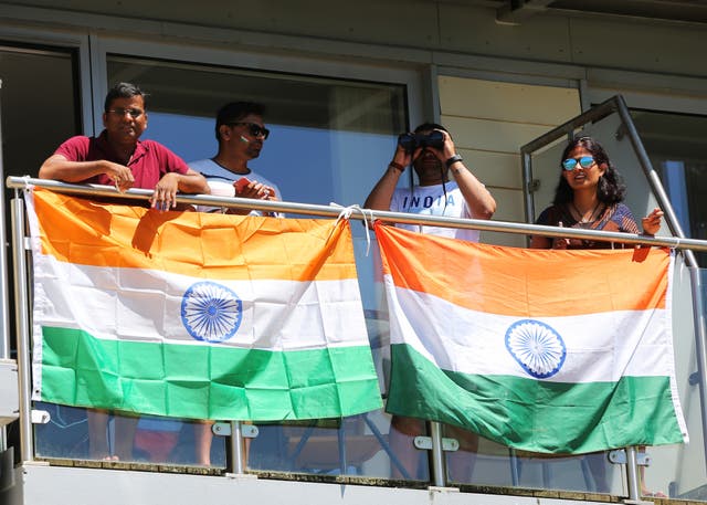 England v India cricket fans