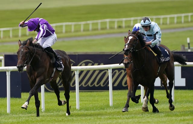 High Definition (left) was only just denied by Alenquer at the Curragh 