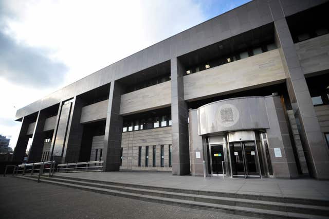 Exterior view of the entrance to Glasgow Sheriff Court 