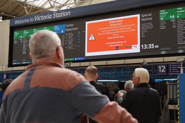 Signage warning about travel disruption