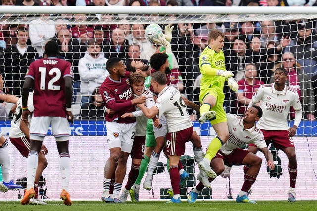 West Ham and Arsenal contest a corner