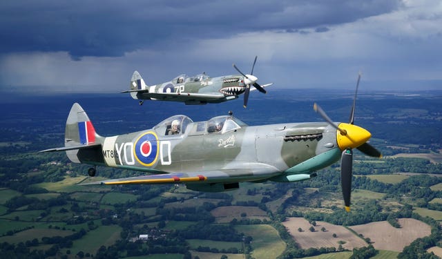 WWII veterans take flight in a Spitfire