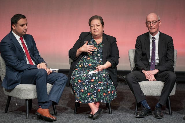 (l to r) Scottish Labour leader Anas Sarwar, deputy leader Jackie Baillie and DWP Secretary Pat McFadden