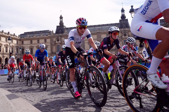 Lizzie Deignan among the peloton in Paris 