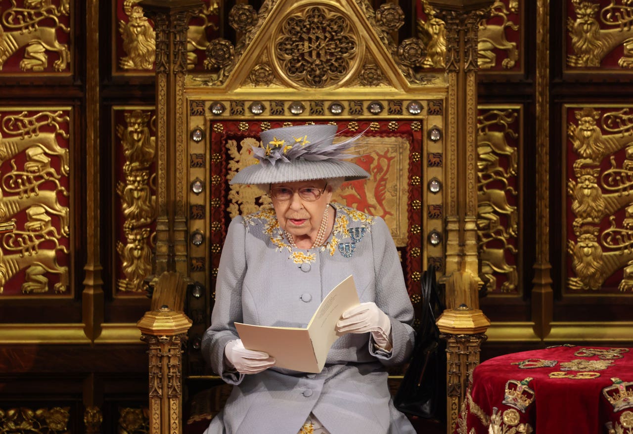 трон королевы великобритании