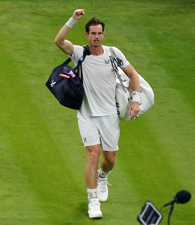 Andy Murray leaving court