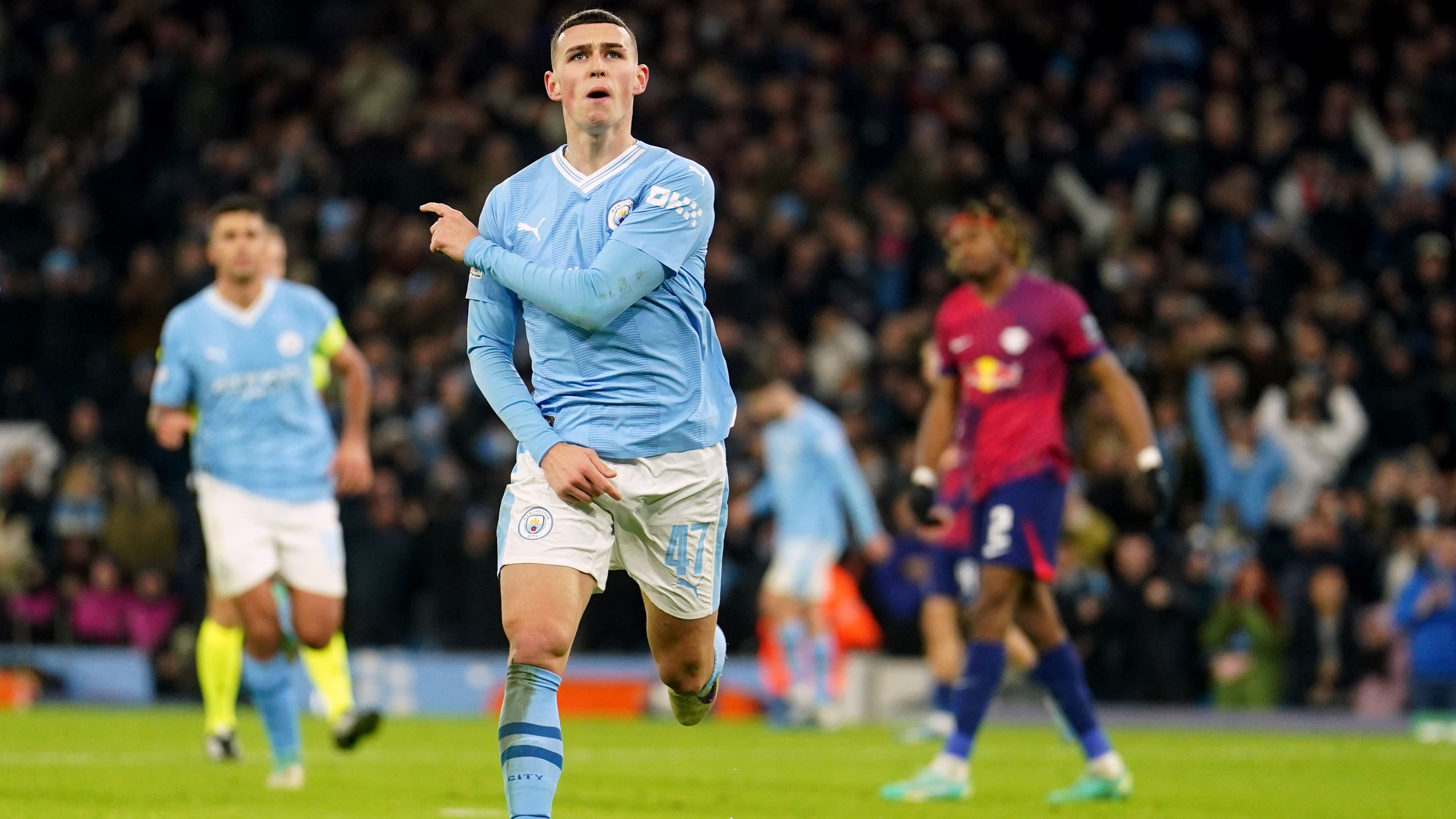 Phil Foden celebrates his equaliser