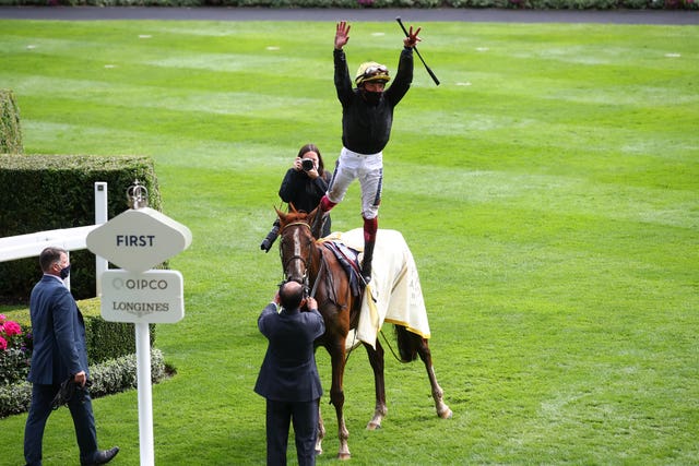 Frankie Dettori will know how to celebrate if Stradivarius makes it four in the Gold Cup