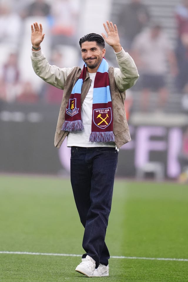 Carlos Soler at the London Stadium