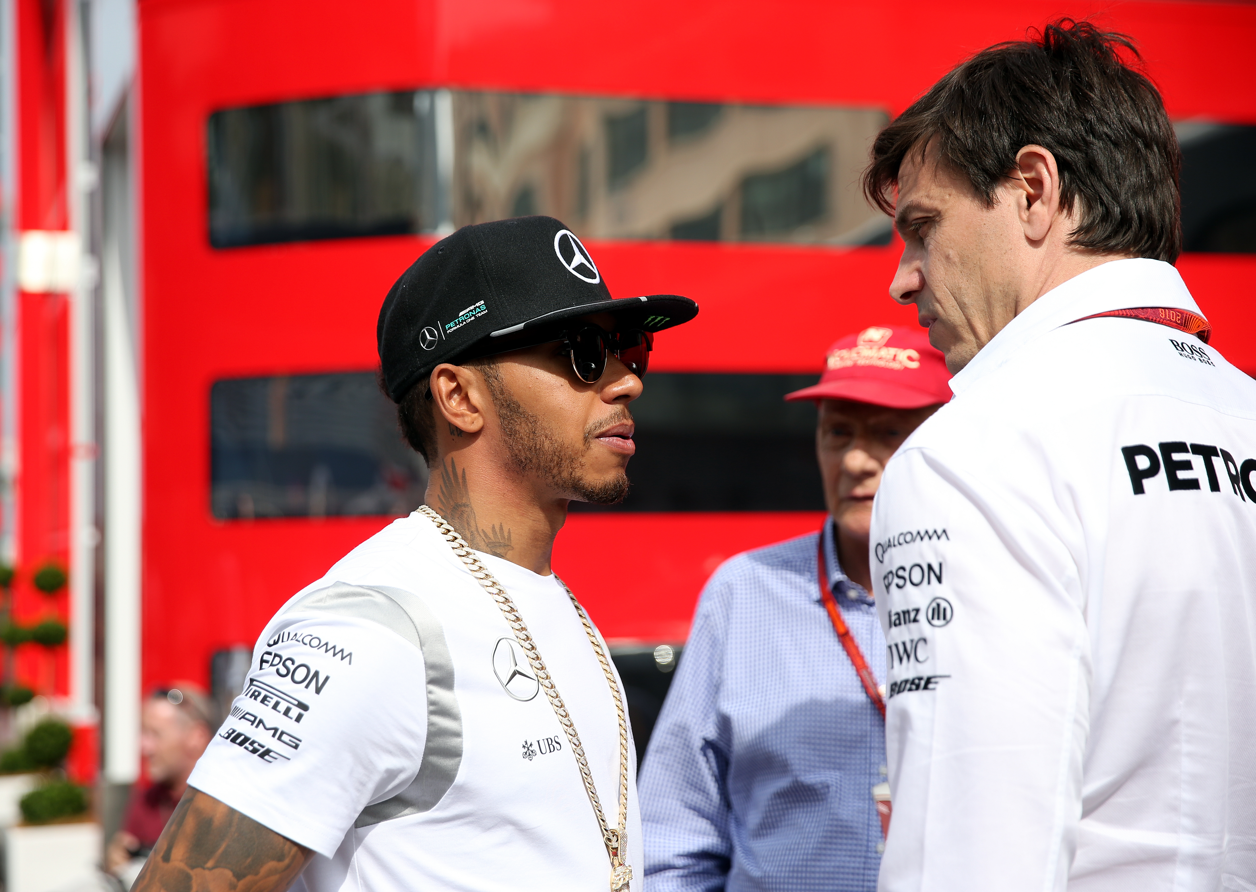 lewis hamilton leaving mercedes