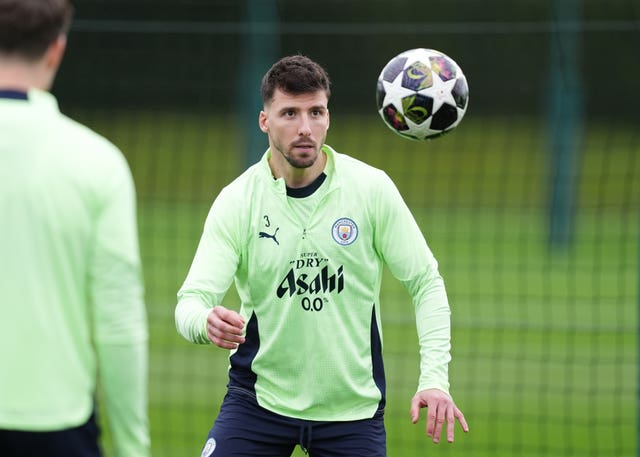 Ruben Dias in training