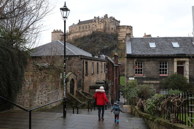 Quiet streets near Edinburgh Castle