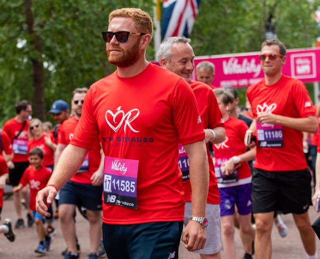 Jonny Bairstow joined team-mates at the Westminster Mile, honouring Ruth Strauss