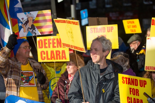 Clara Ponsati supporters