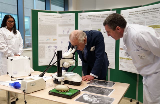 Royal visit to Animal and Plant Health Agency