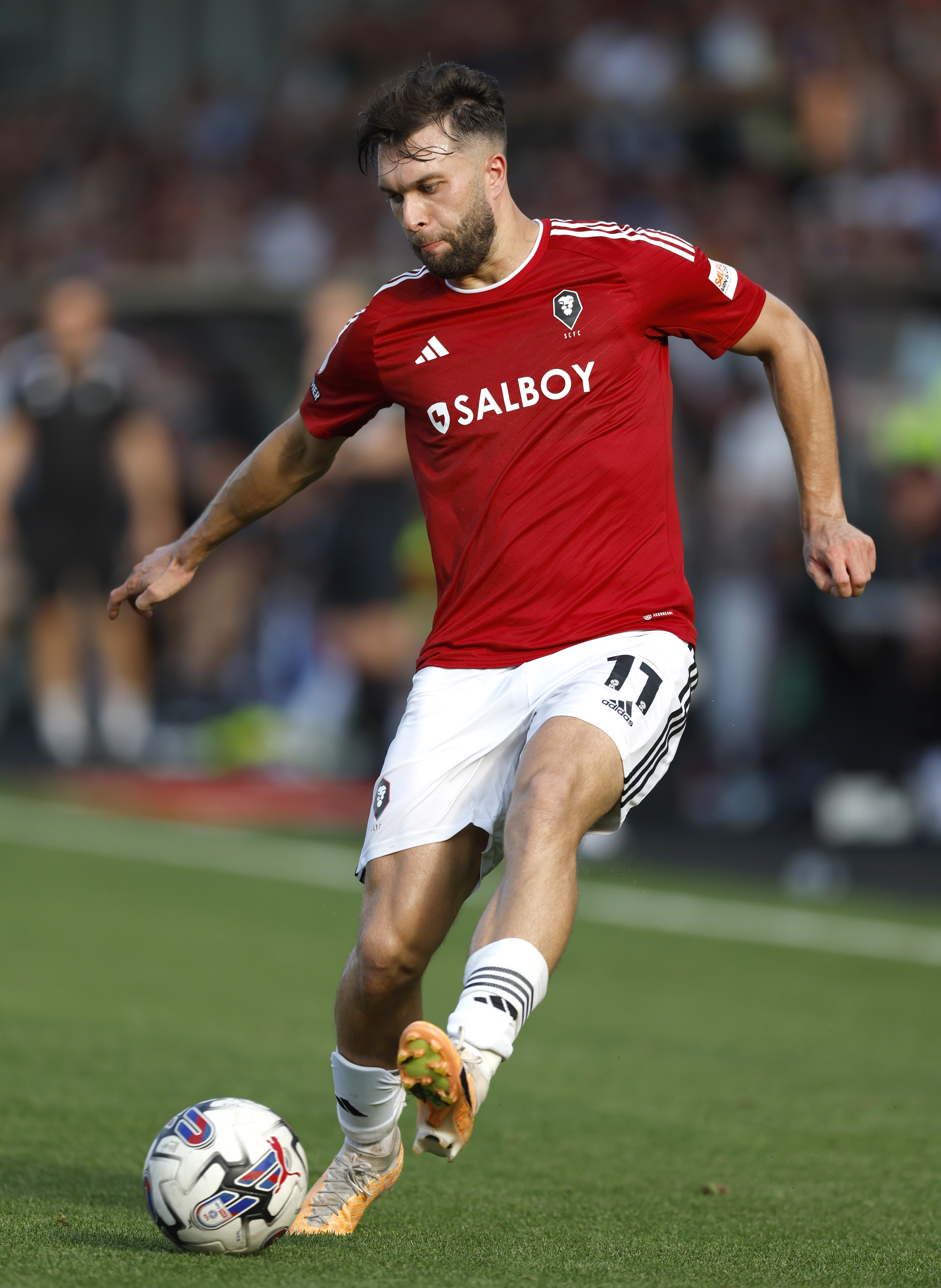 索尔福德城4-4彼得伯勒：康纳错过了索尔福德队的关键点球