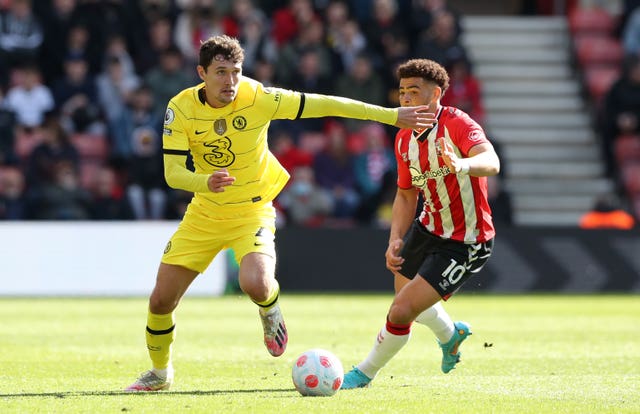 Andreas Christensen holds off an opponent