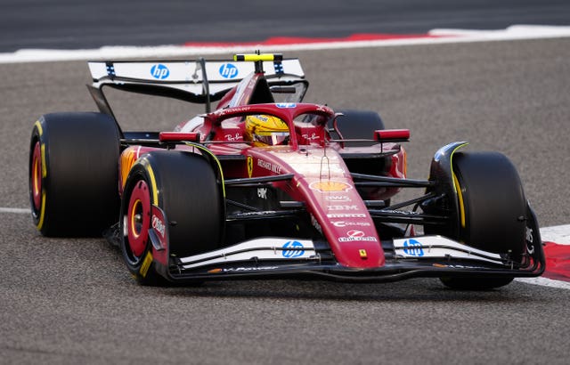 Lewis Hamilton in action on the final day of testing in Bahrain 