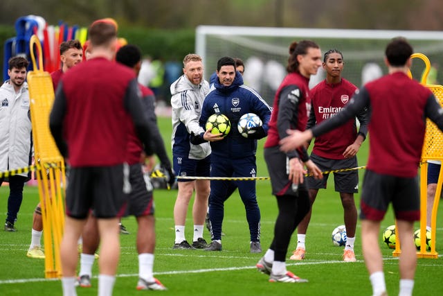 Mikel Arteta puts his side through their paces in training 