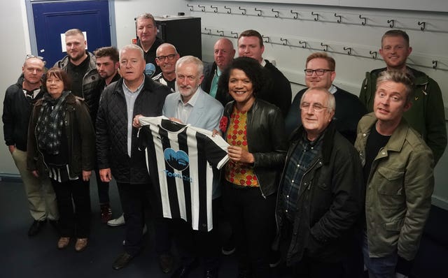 Corbyn meets NUFC Asley out supporters