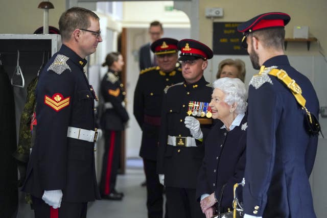 Queen Elizabeth II meets the Royal Regiment of Canadian Artillery