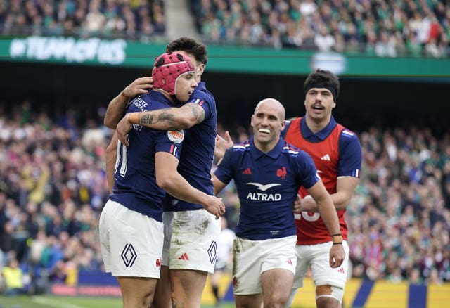 France celebrate against Ireland