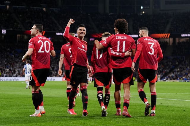 Casemiro celebrates after Joshua Zirkzee's opener