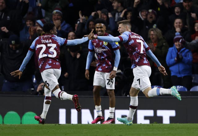 Johann Gudmundsson (right) celebrates